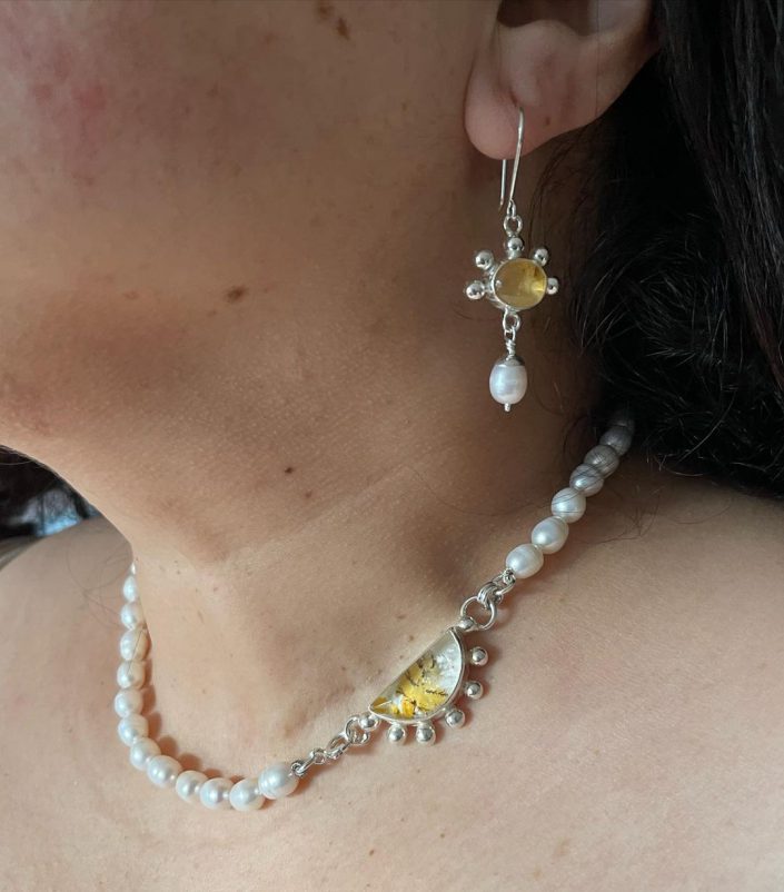 Aros de plata con citrinos y perlas